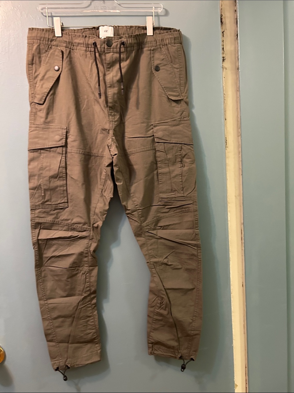 H&M Men's LOGG Cargo Pants in Taupe Brown Size Medium BRAND NEW WITH TAG